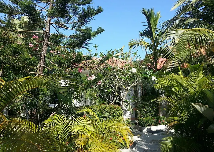 Bangtao Varee Beach
