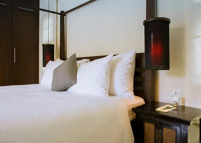 Two Villas Holiday Phuket - Oxygen Nai Harn Beach