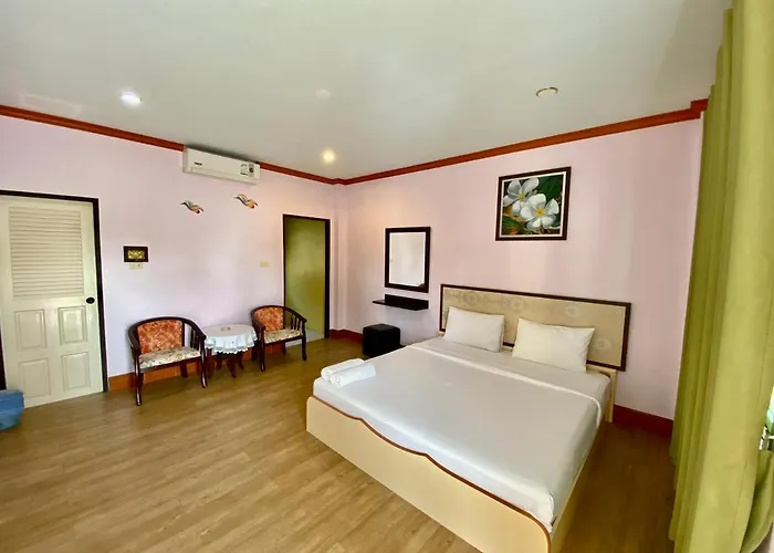 Pachumas Hotel