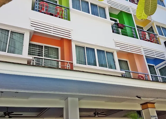 Green Harbor Hotel & Service Apartment