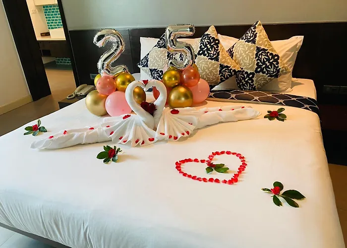 Karon Sea View Beach Apartment
