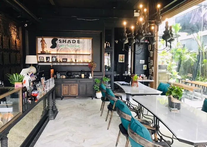 Shade House - Phuket Downtown