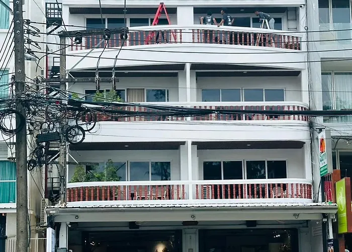 Surin Bay Inn