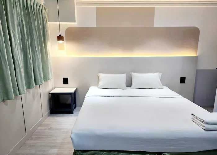 Seatel Phuket, Patong Beach