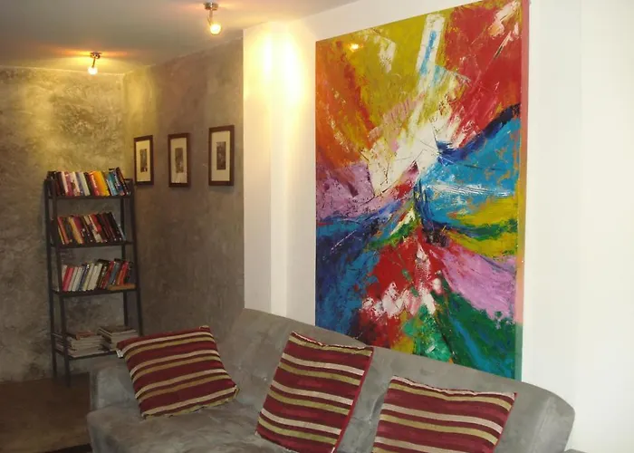 3Rd Street Cafe& Guesthouse