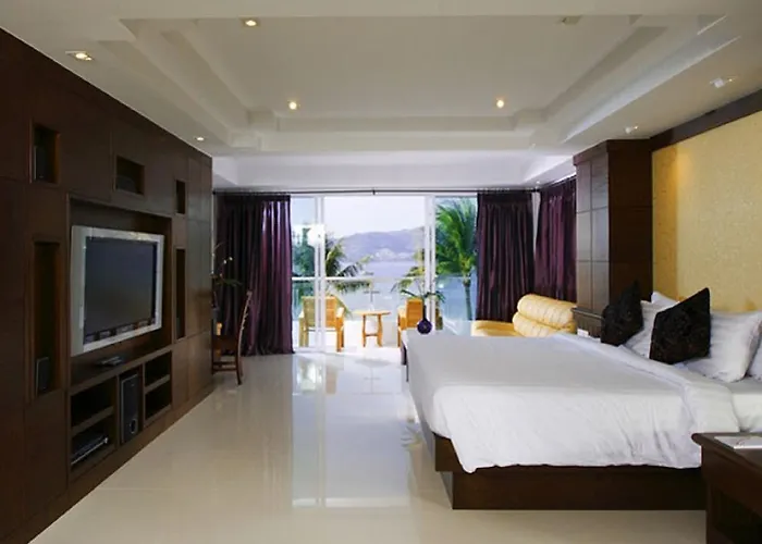 Rayaburi Beach Club