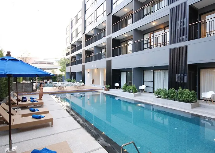 The Lantern Resorts Patong - Sha Extra Plus