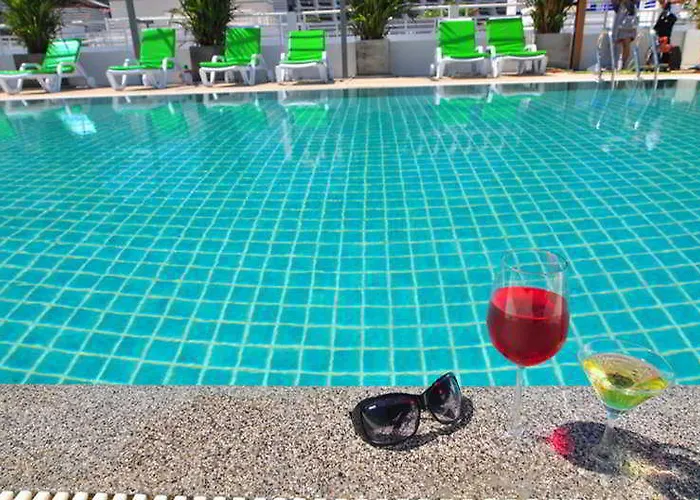 Yk Patong Resort