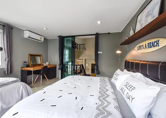 Modern House Patong Hill - 7 Beds - Kitchen