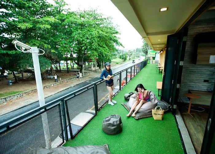 Doolay Beachfront Hostel