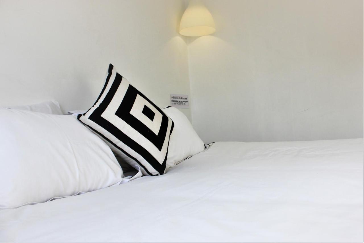 1715 House - White Rhino 3* Rawai