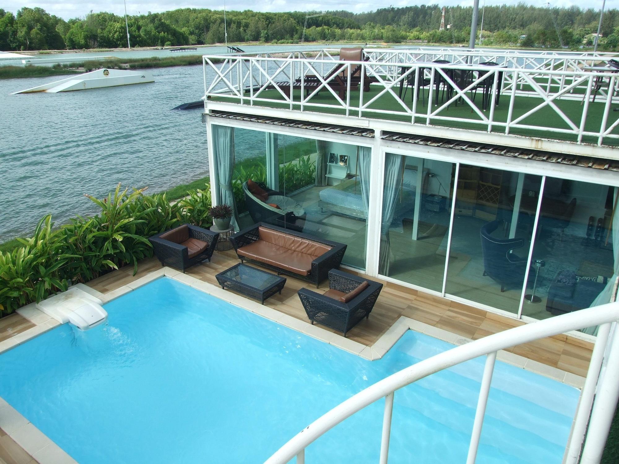 Oyo 433 Iwp Wake Park &