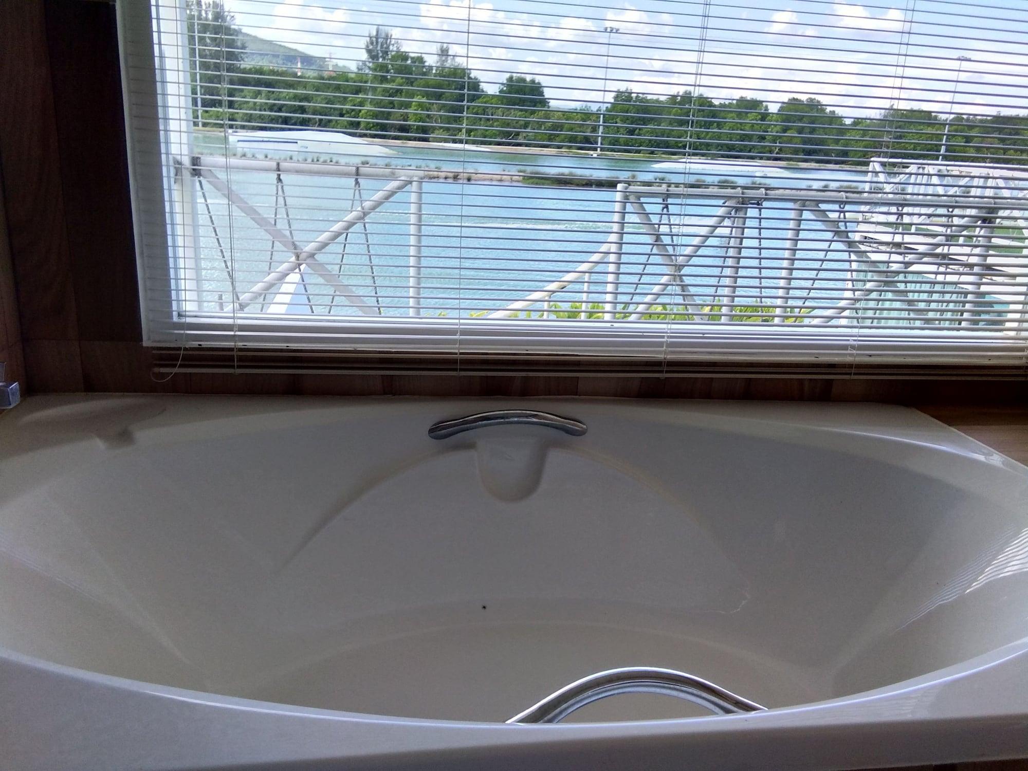 Oyo 433 Iwp Wake Park &