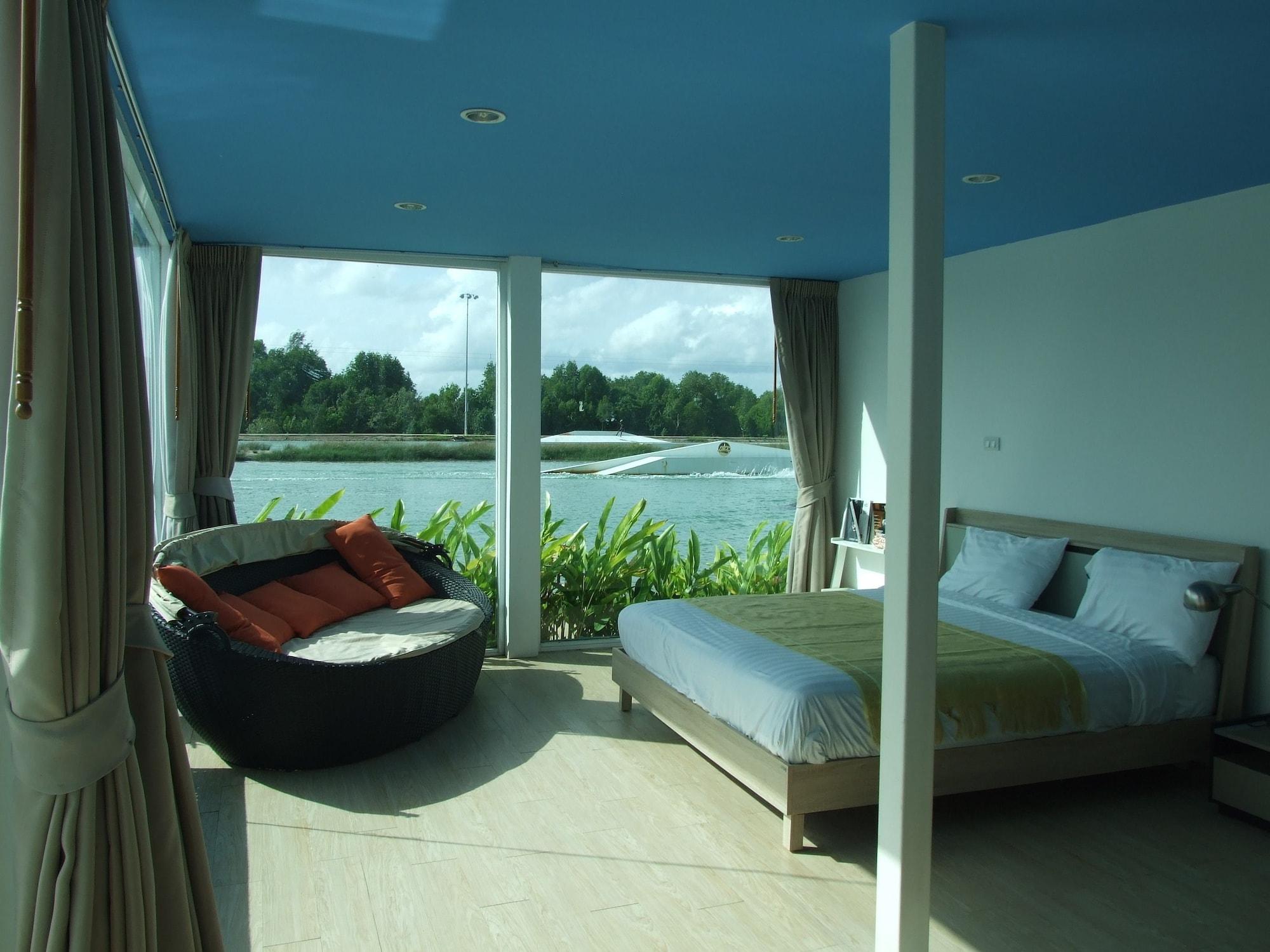 Oyo 433 Iwp Wake Park & 3*