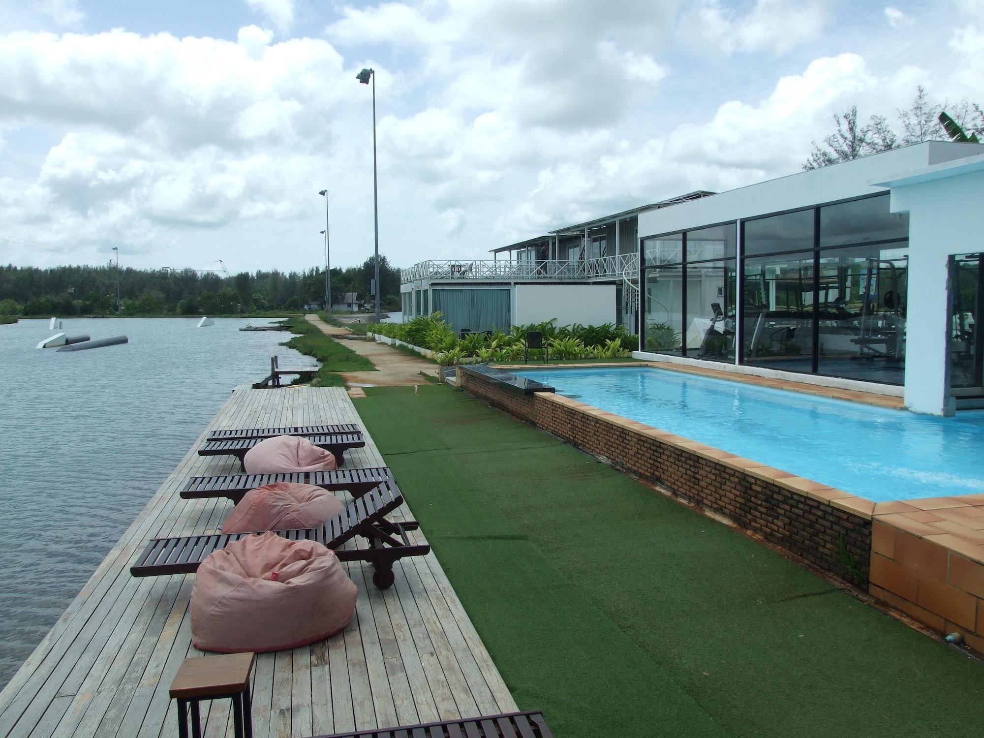 Oyo 433 Iwp Wake Park & 3* Mai Khao