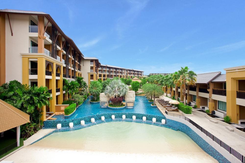 Resort Palm - Sha Extra Rawai