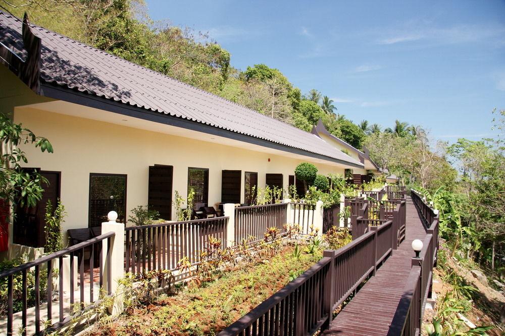 Seasons Naiharn Phuket 3* Nai Harn
