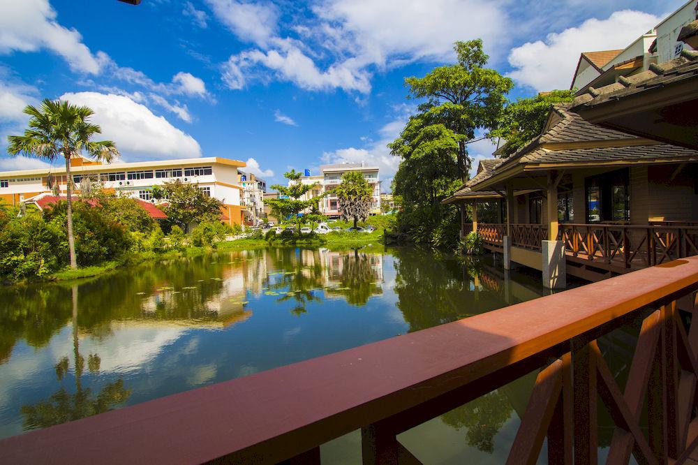Chaba Beach Hotel
