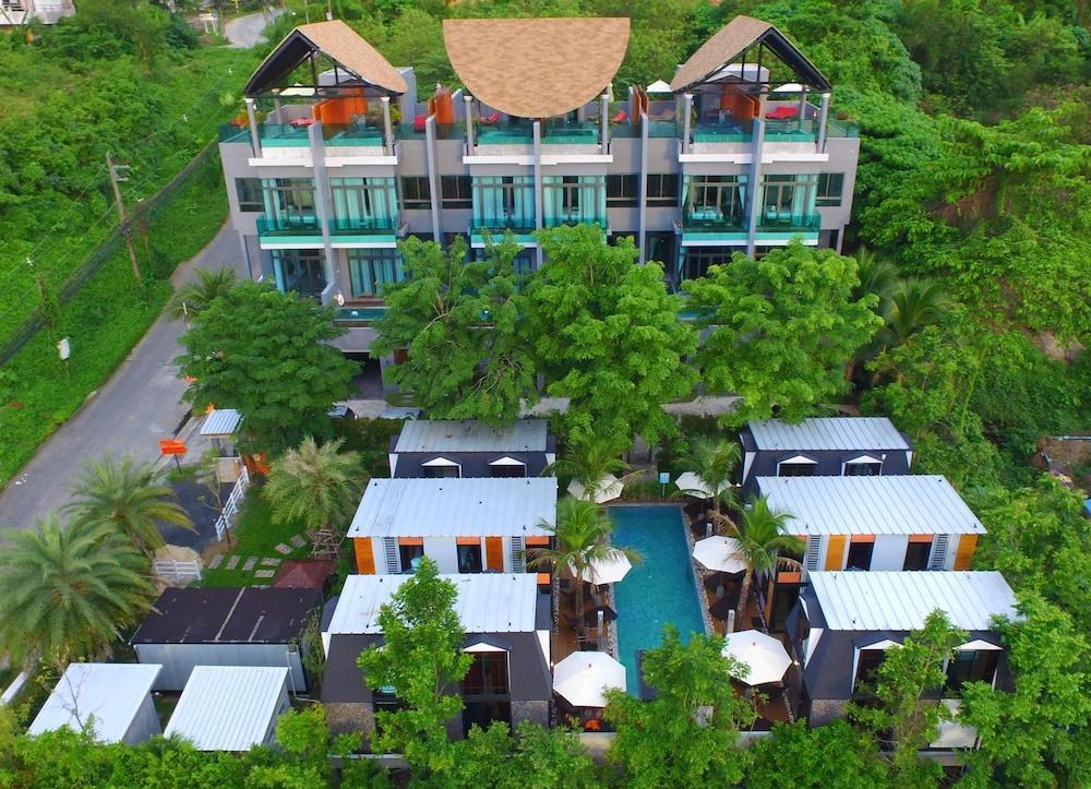 Villa Bukit Pool *
