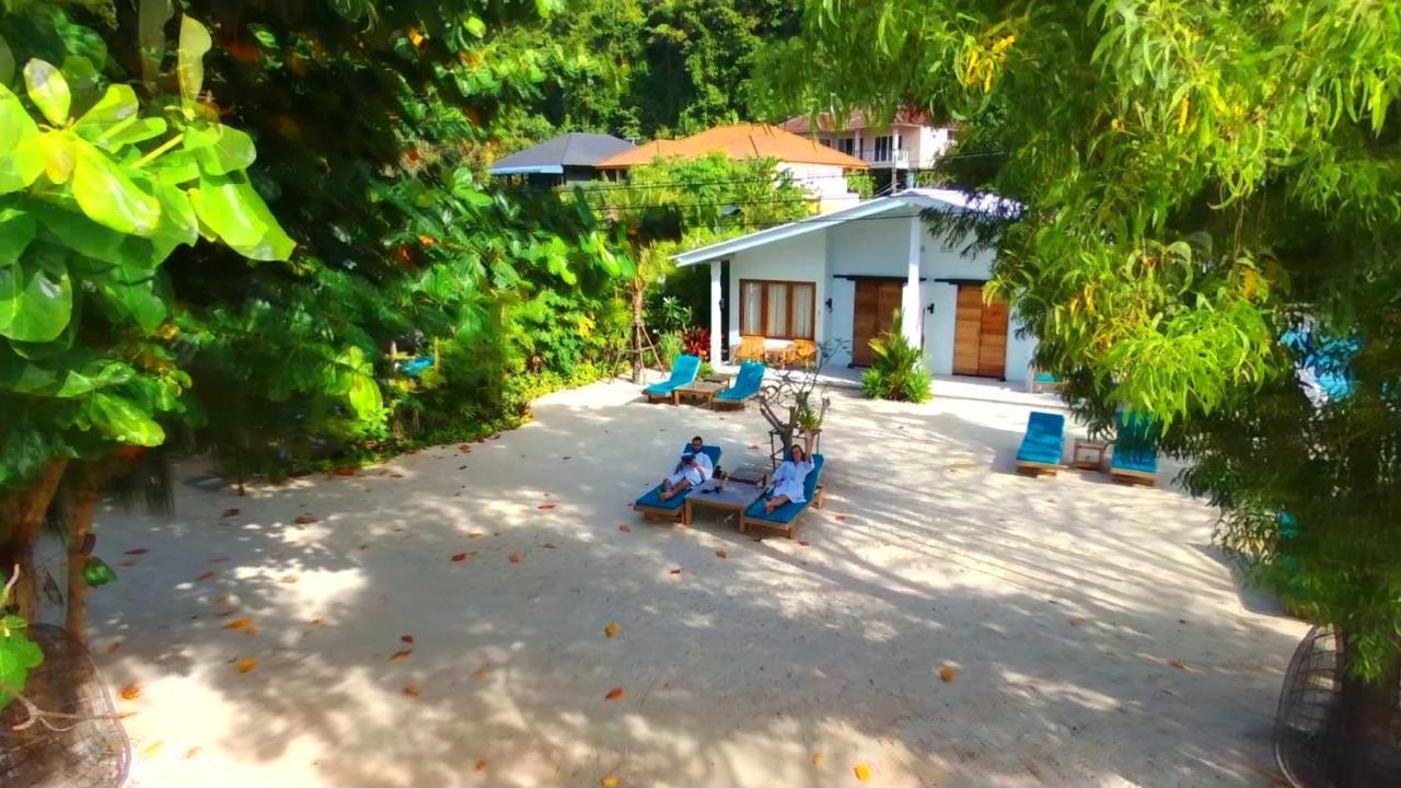 Resort The Mooring 4*