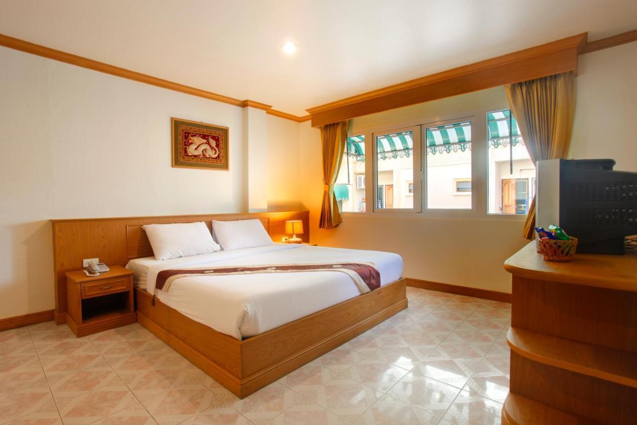 Casa Jip 3* Patong