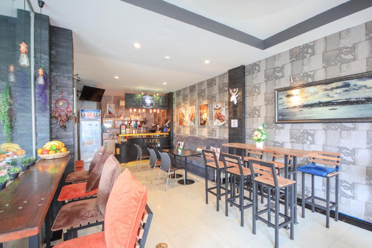 Hotel Oyo 75321 Gemma Patong 3*