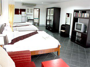 Deng's Hotel 3*