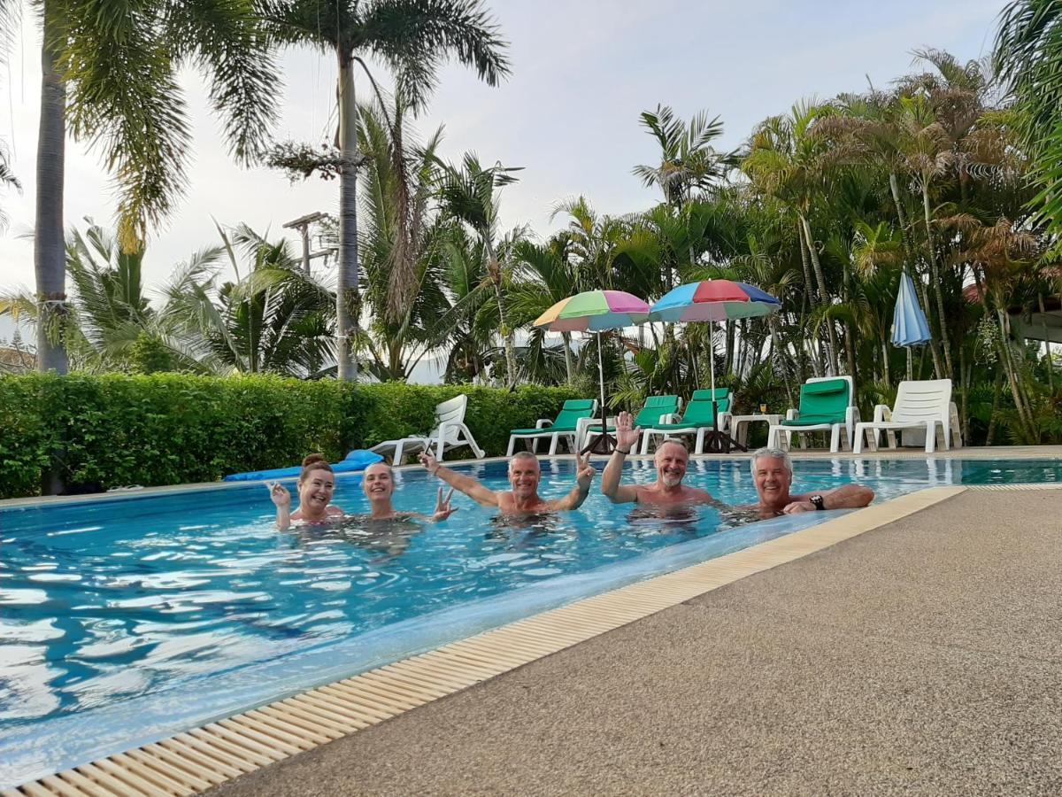 D&k Smiley Phuket Resort 3*