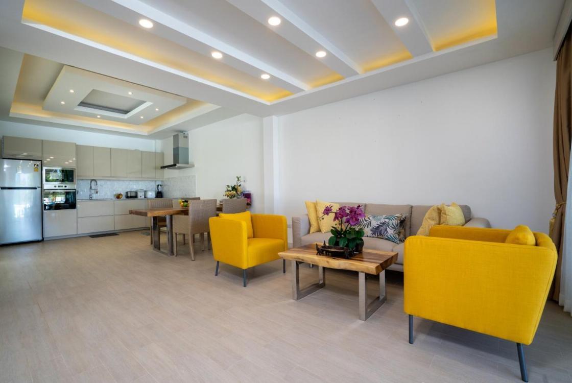 Private Bangtao Villa *
