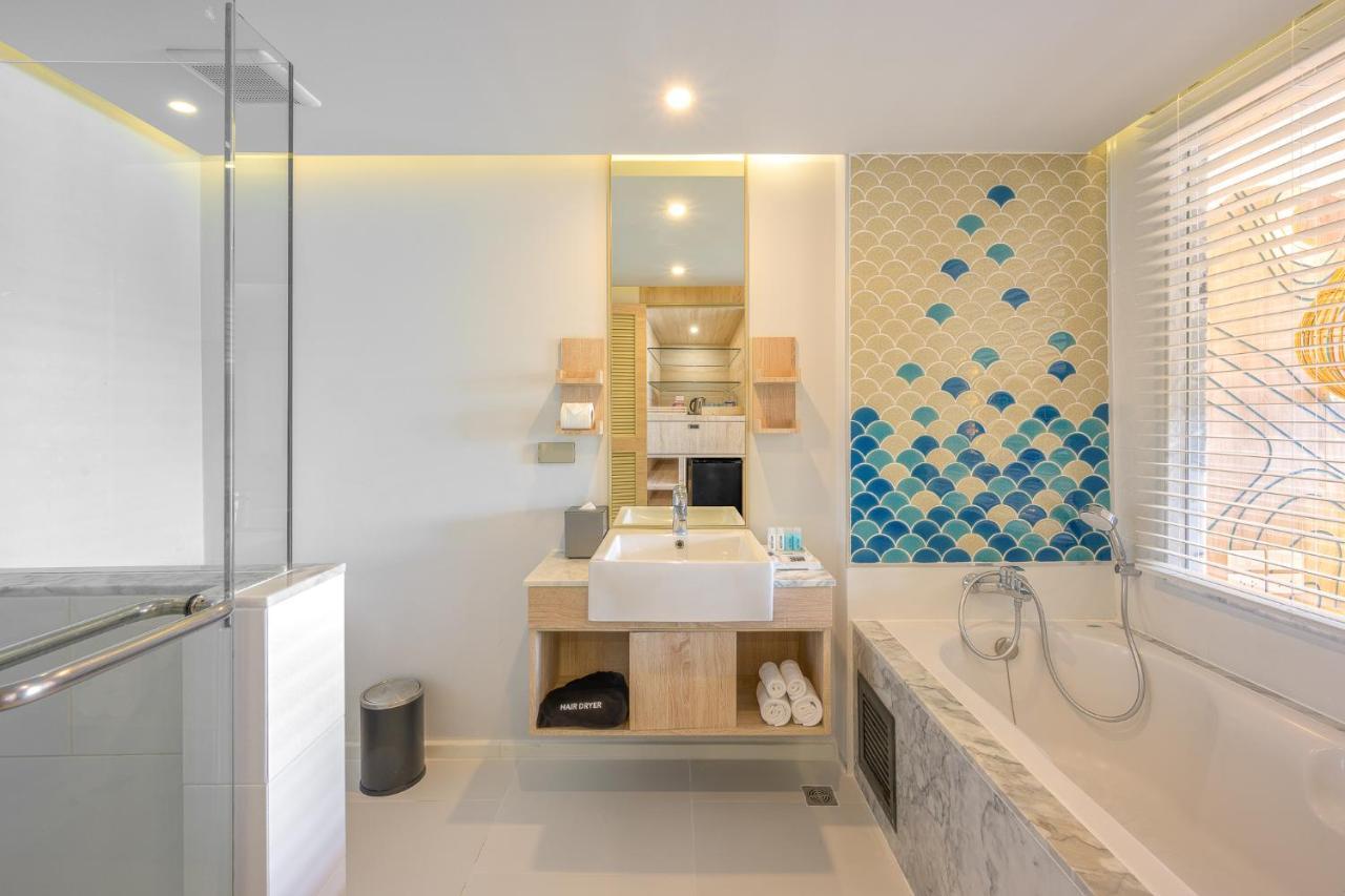 Liv Phuket Beachfront Hotel 4*
