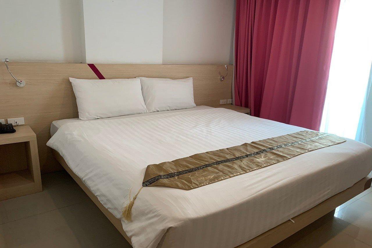 Sun Sea Sand Patong 3*