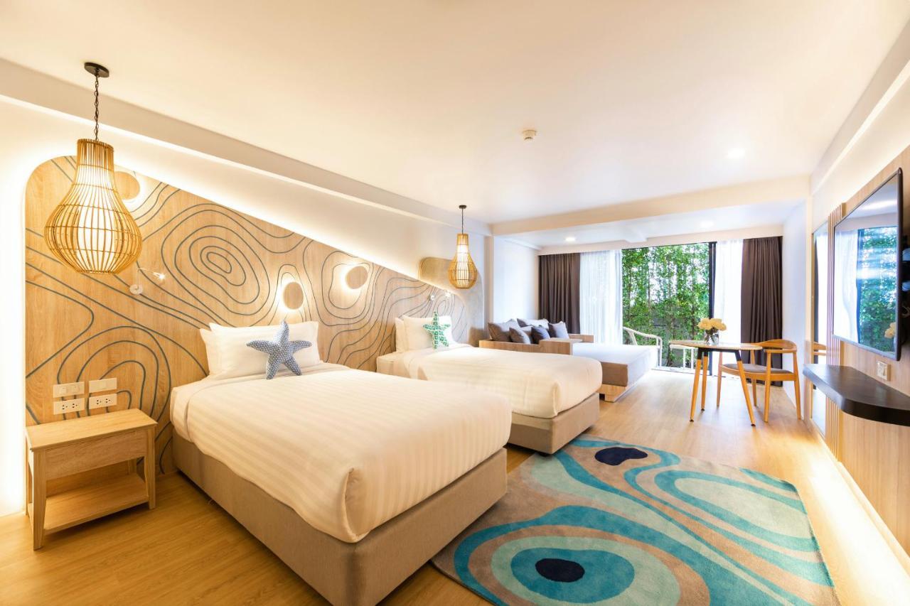 Liv Phuket Beachfront 4*