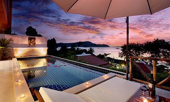 Byg Grand Front & Sea View @ Villa