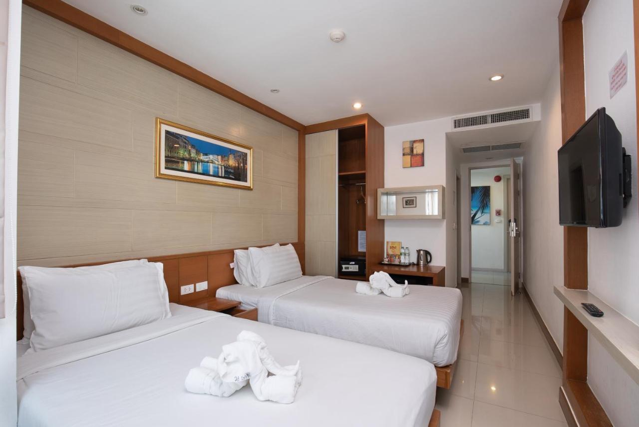 The Center Hotel 3*