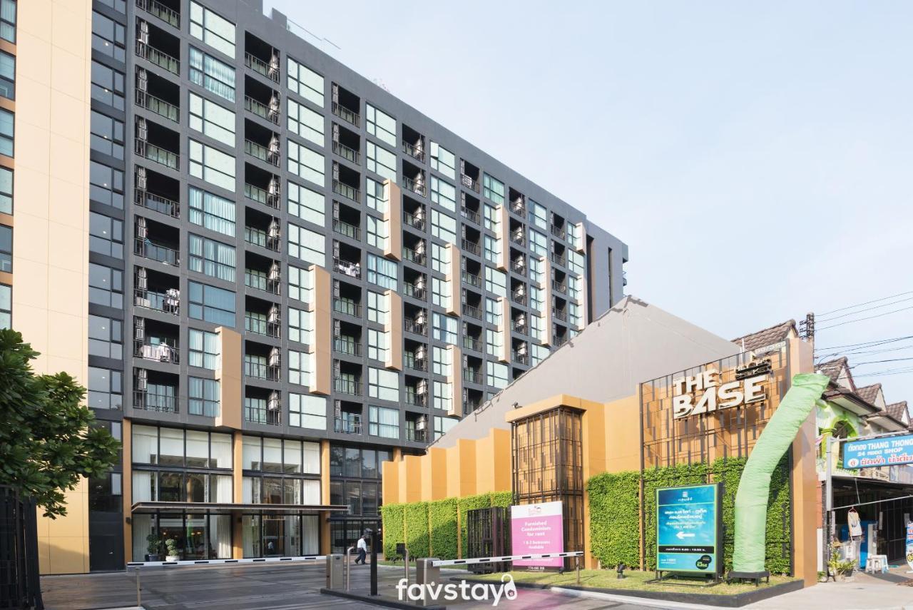 Favstay - The Base Height Phuket *