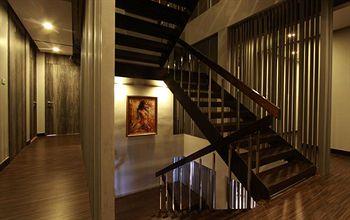 Hotel The Belle Patong