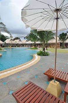 Hotel Chalong & 3*