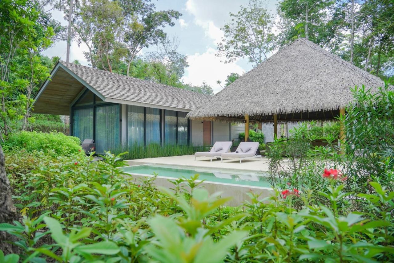 Resort Island Escape Burasari Phuket