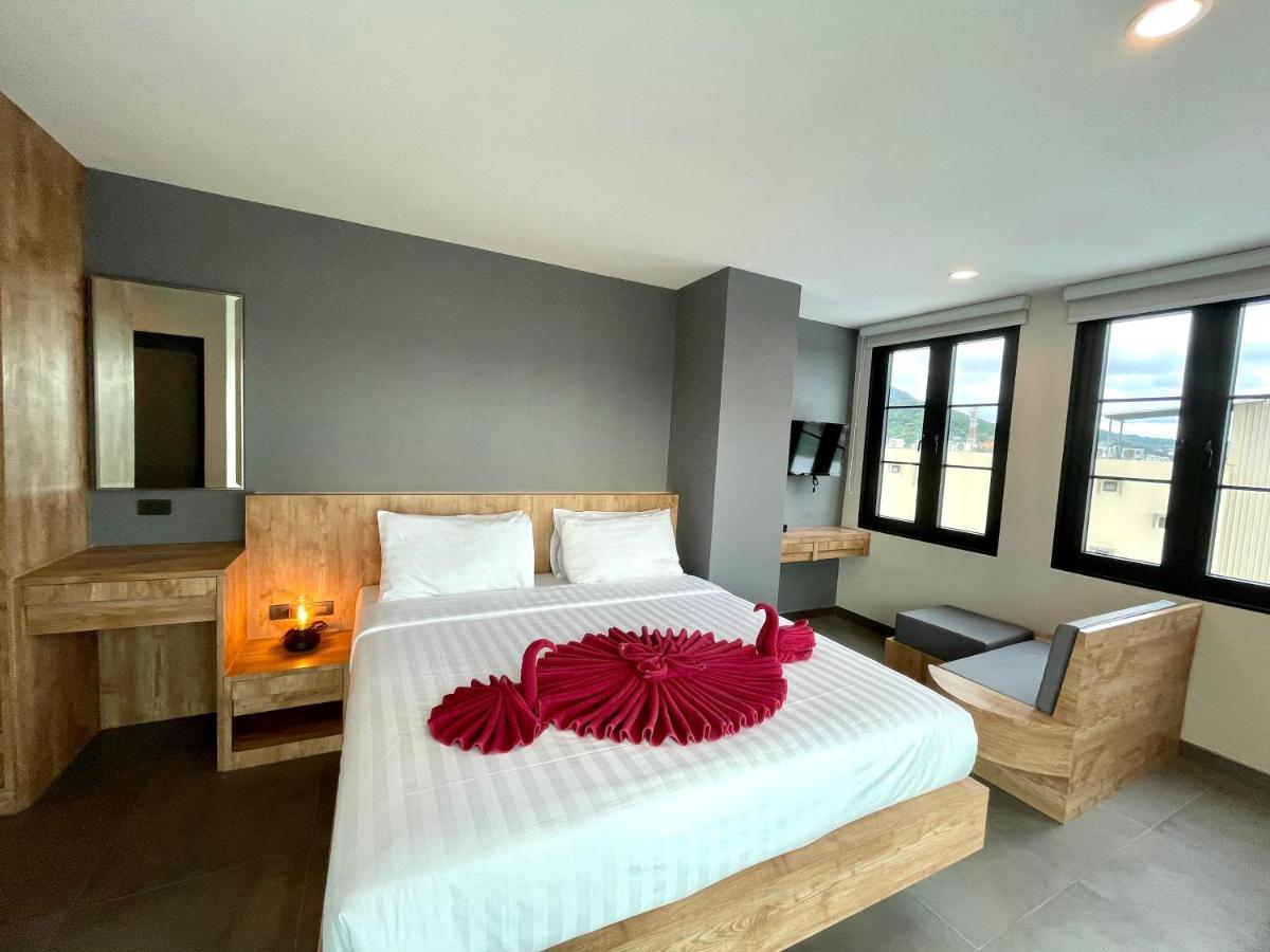 Actually Service Apartment *