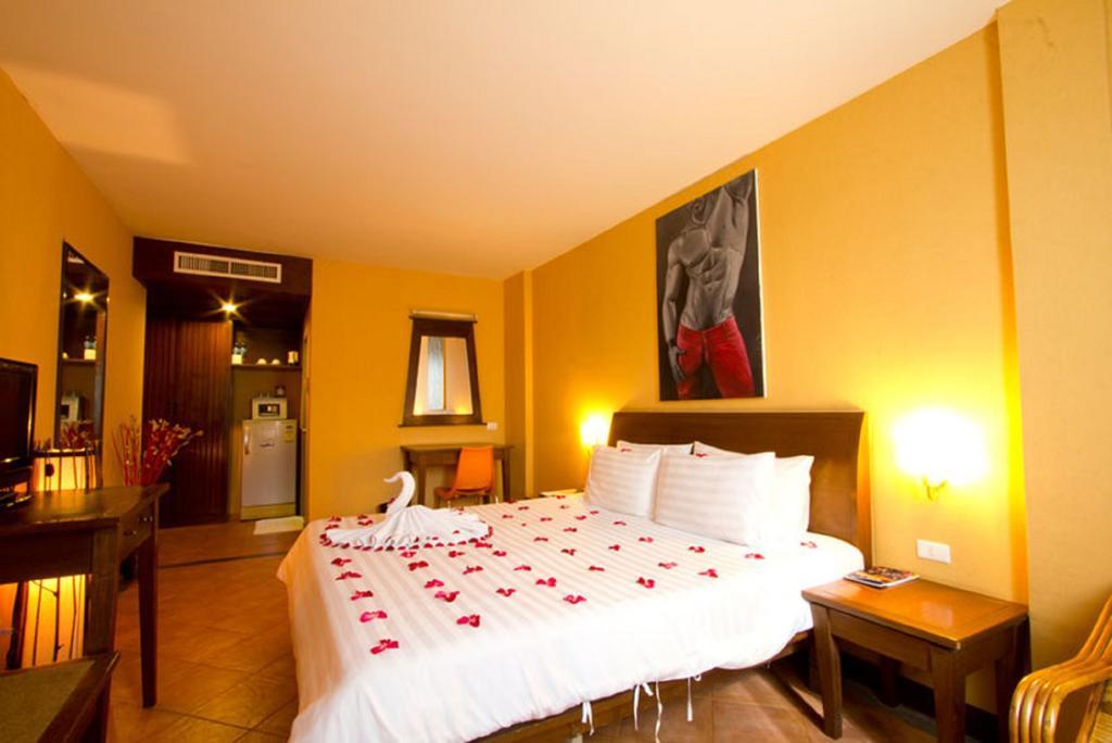 Guest house Club One Seven Phuket Patong