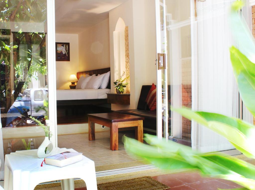 Hotel Baan Pron Phateep