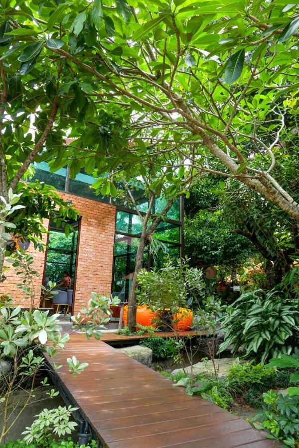 Flora Ville-sha Resort