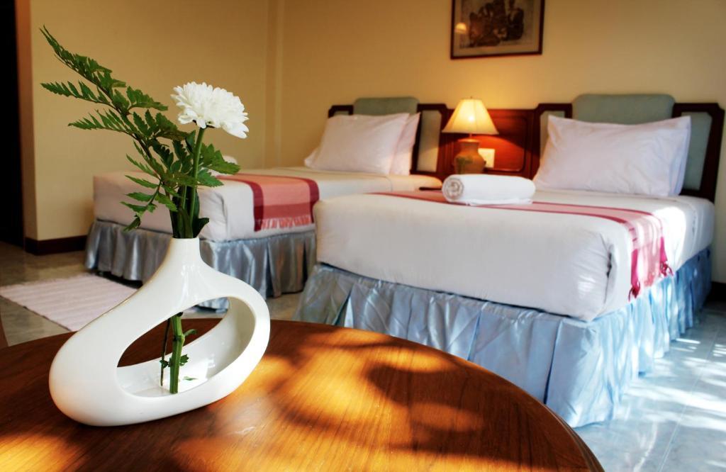 Baan Pron Phateep Hotel