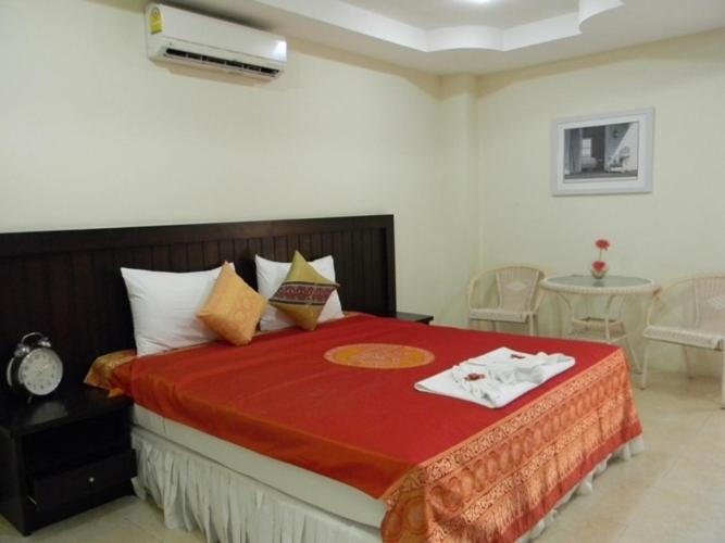 Hill Side Hotel 3*