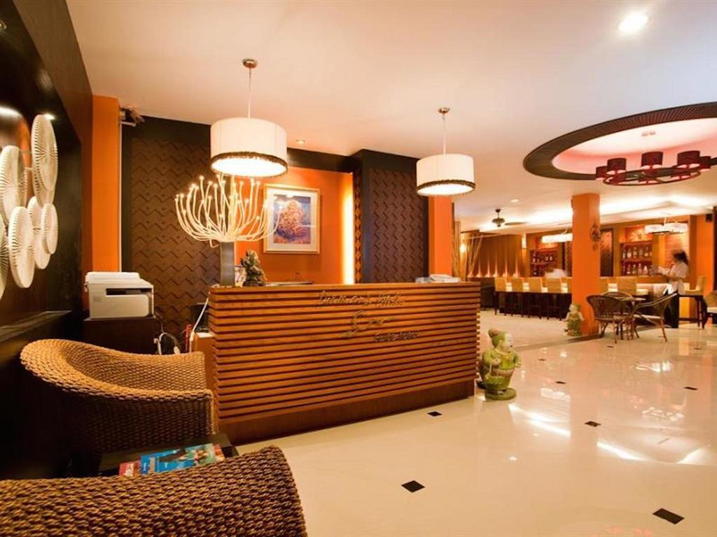 Hotel Deva Patong 3*