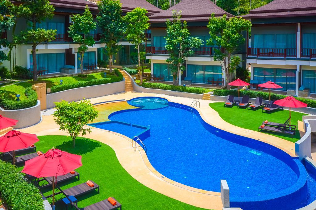 Crystal Wild Phuket Resort 4*