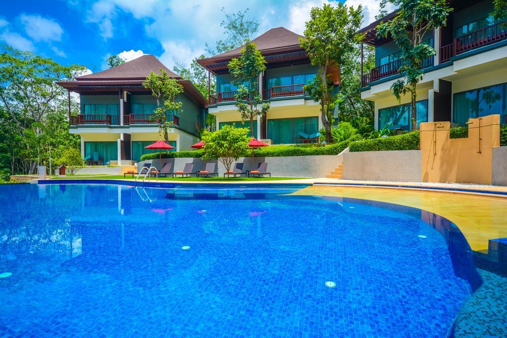 Crystal Wild Phuket Resort