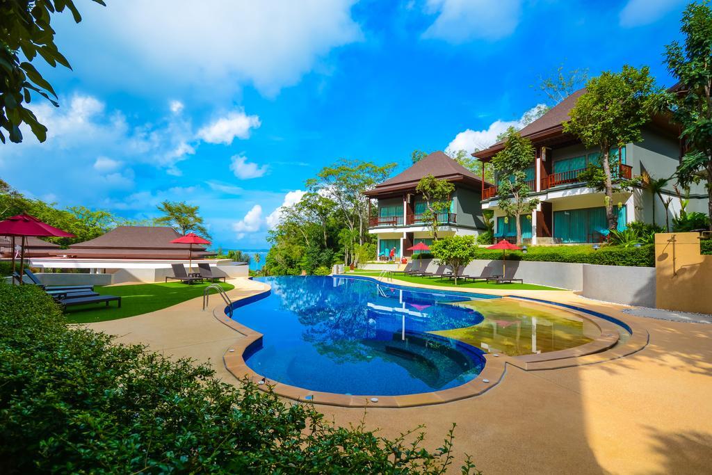 Resort Crystal Wild Phuket 4*