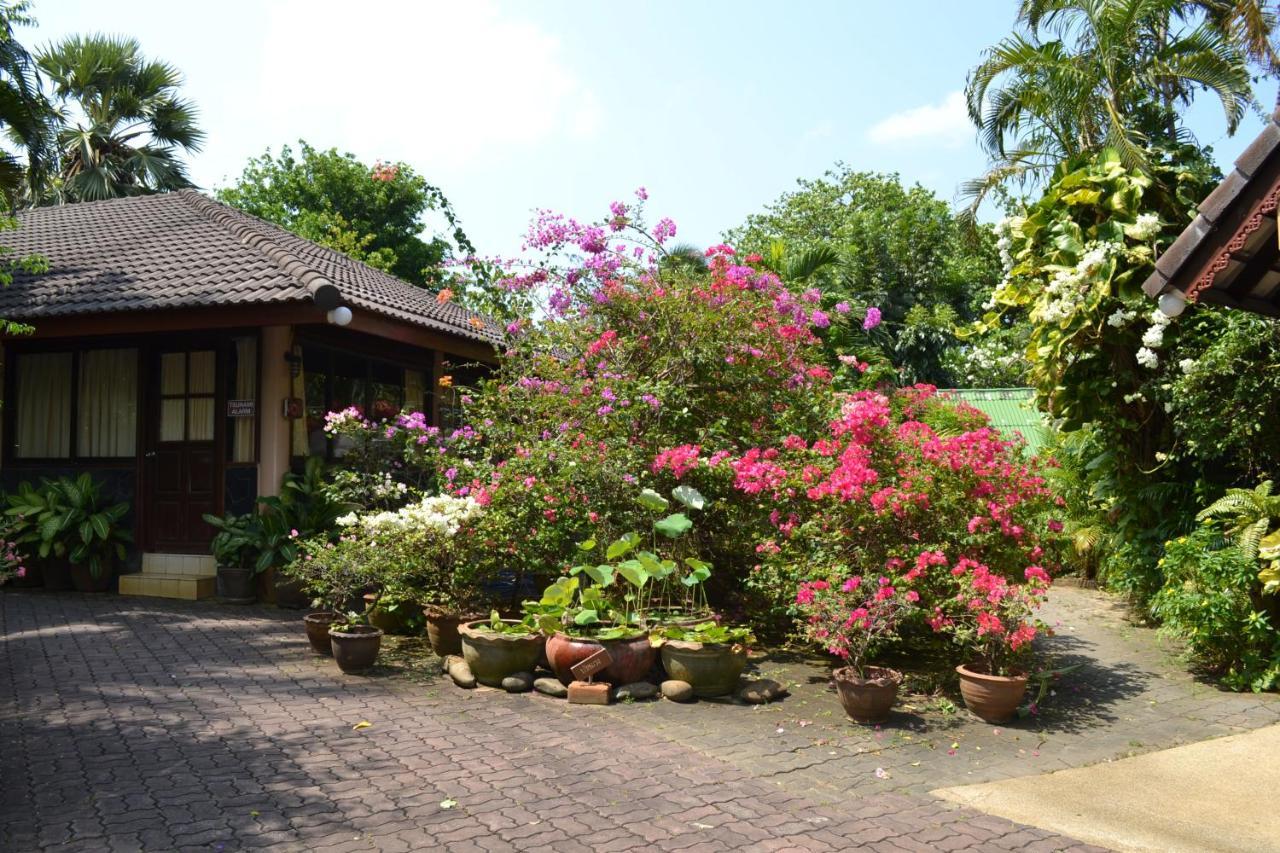 Phuket Golden - Sha Extra Locanda