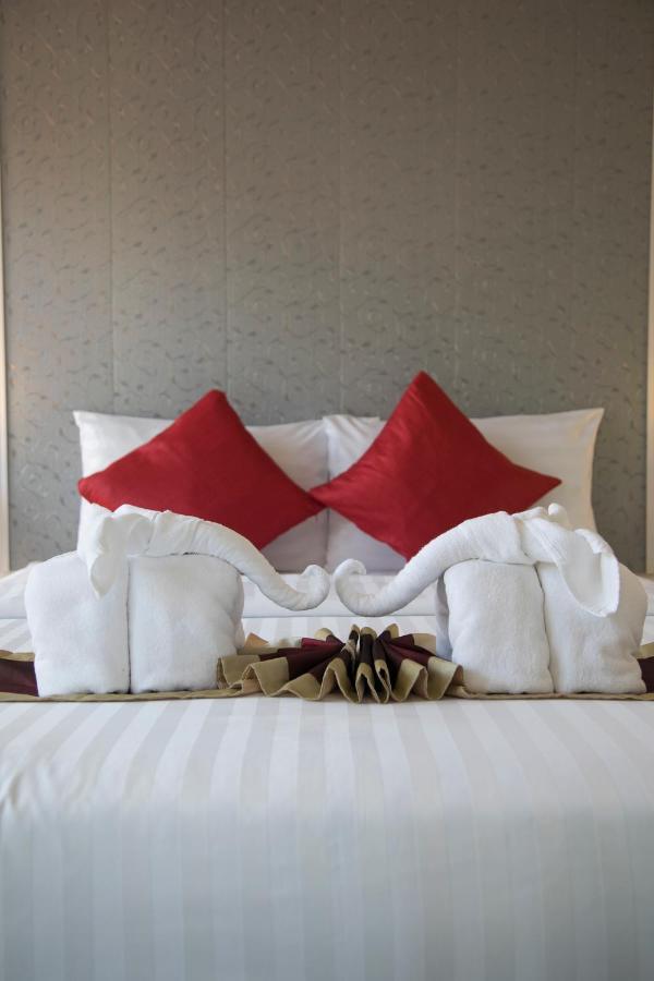 West Key Apartment Kamala Beach